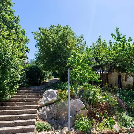 2 Bedroom Awesome In * Njivice